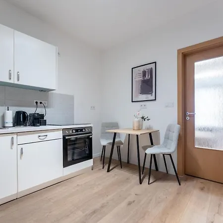 Acacia Center Apartmán *